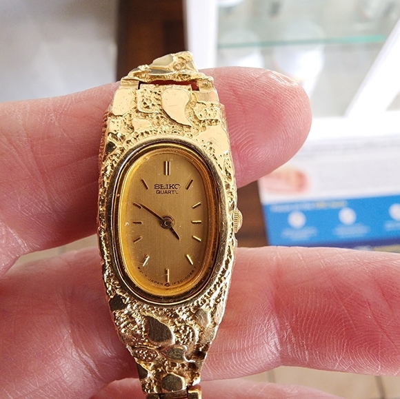 Vintage beautiful Seiko women's watch 14k solid gold! - Picture 5 of 7